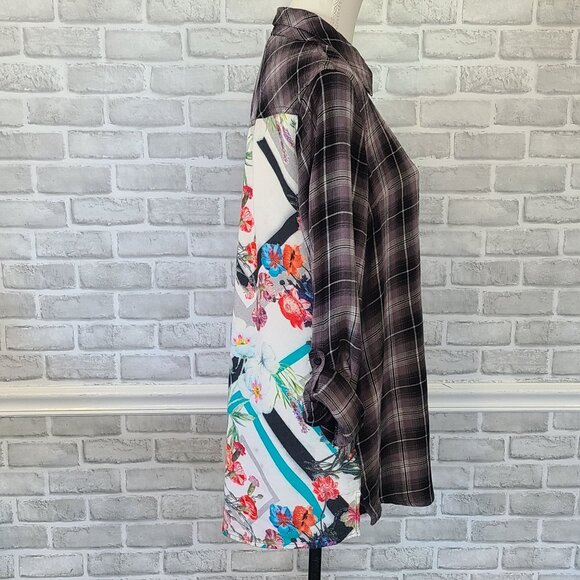 Tolani Collection Mixed Print Tunic Top Button Front Plaid Floral S Artsy - Picture 3 of 7